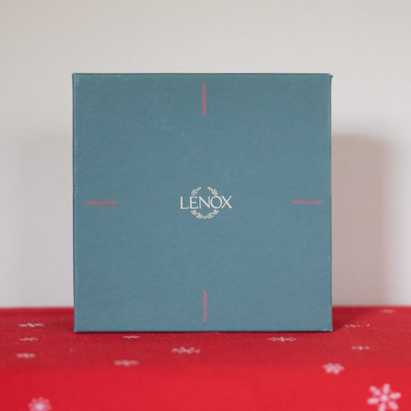 Lenox Holiday Bowl - Picture 8 of 9